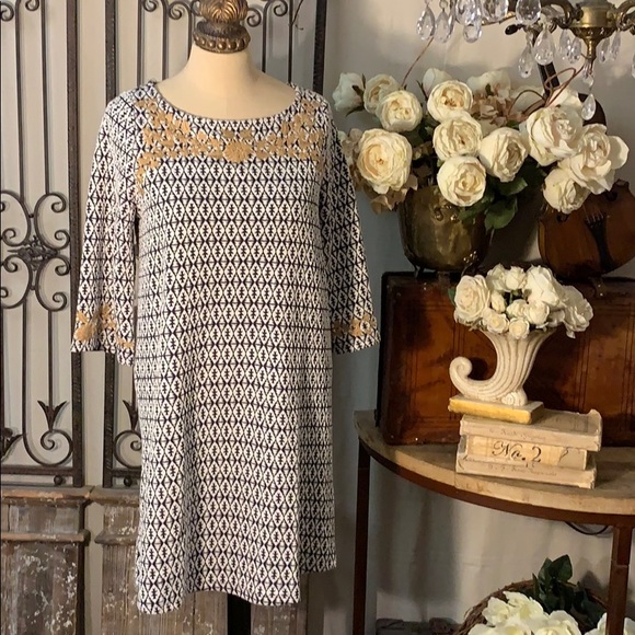 THML Dresses & Skirts - THML Sheath dress